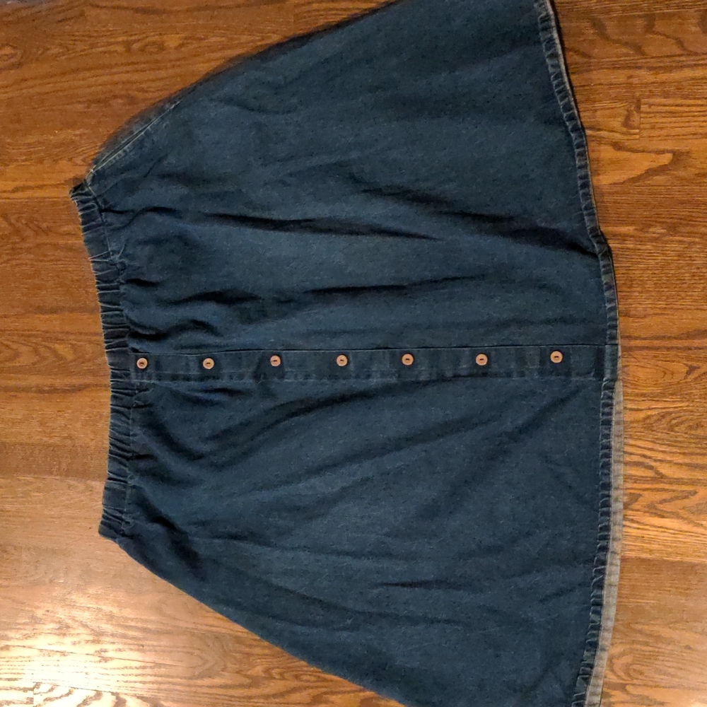 VINTAGE Denim Skirt with buttons size 26-28